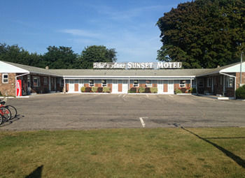 Phil And Anns Sunset Motel Чарлстаун Экстерьер фото
